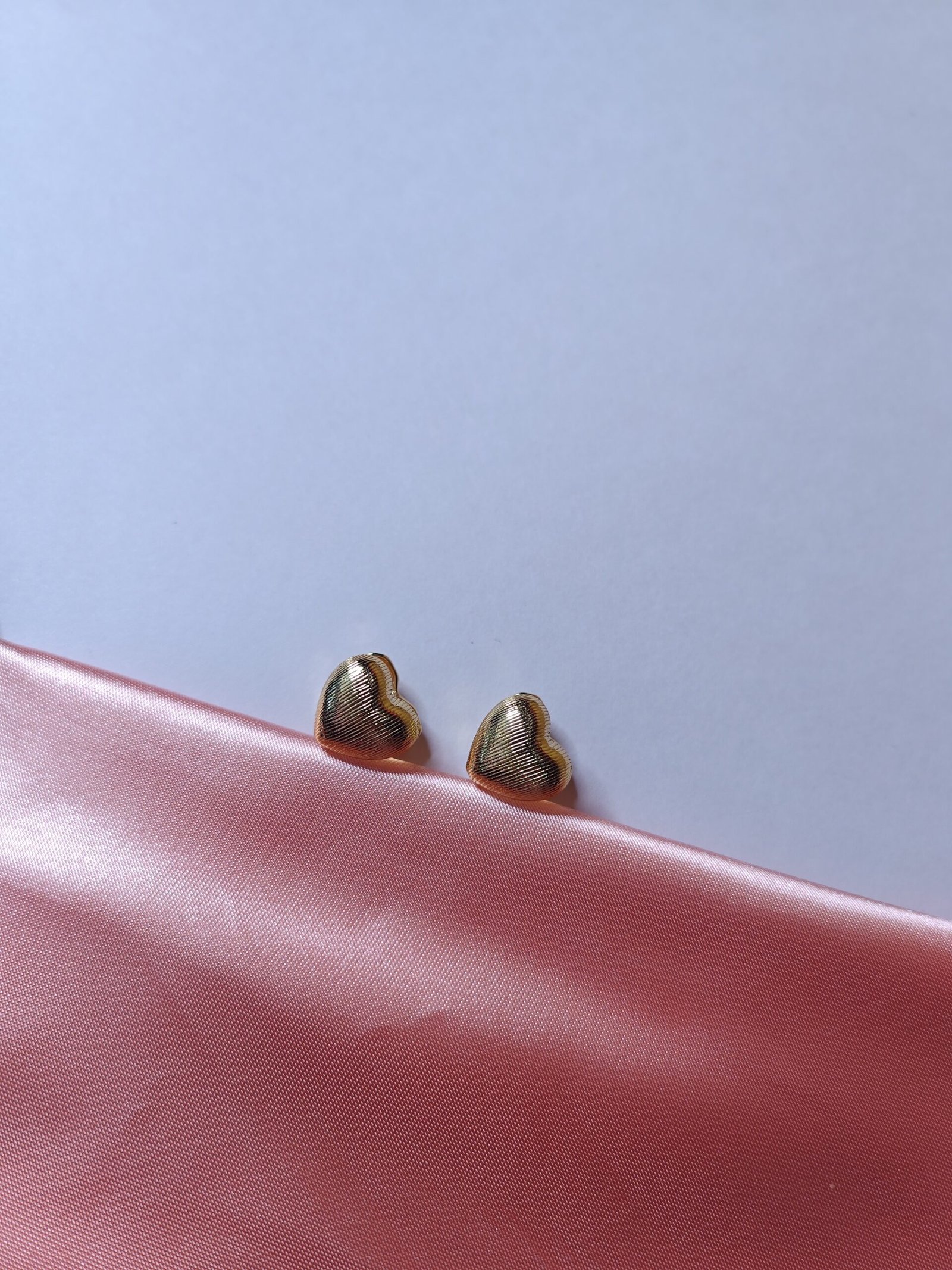 Aretes de corazón doble faz - Imagen 6