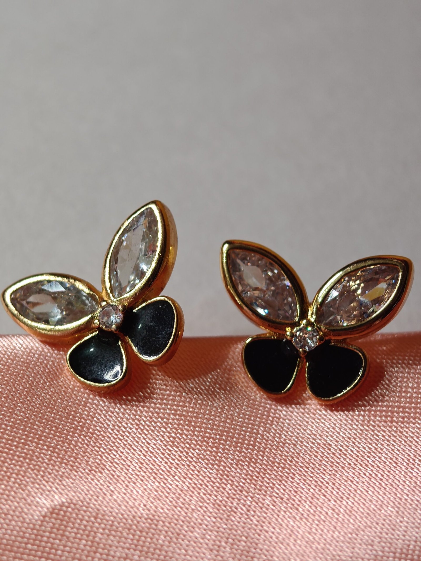 Aretes mariposa